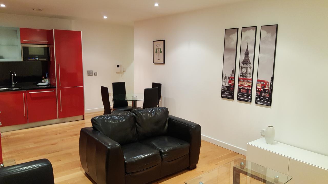 East Croydon Apartments - Just 3 Mins Walk To East Croydon Station Room photo
